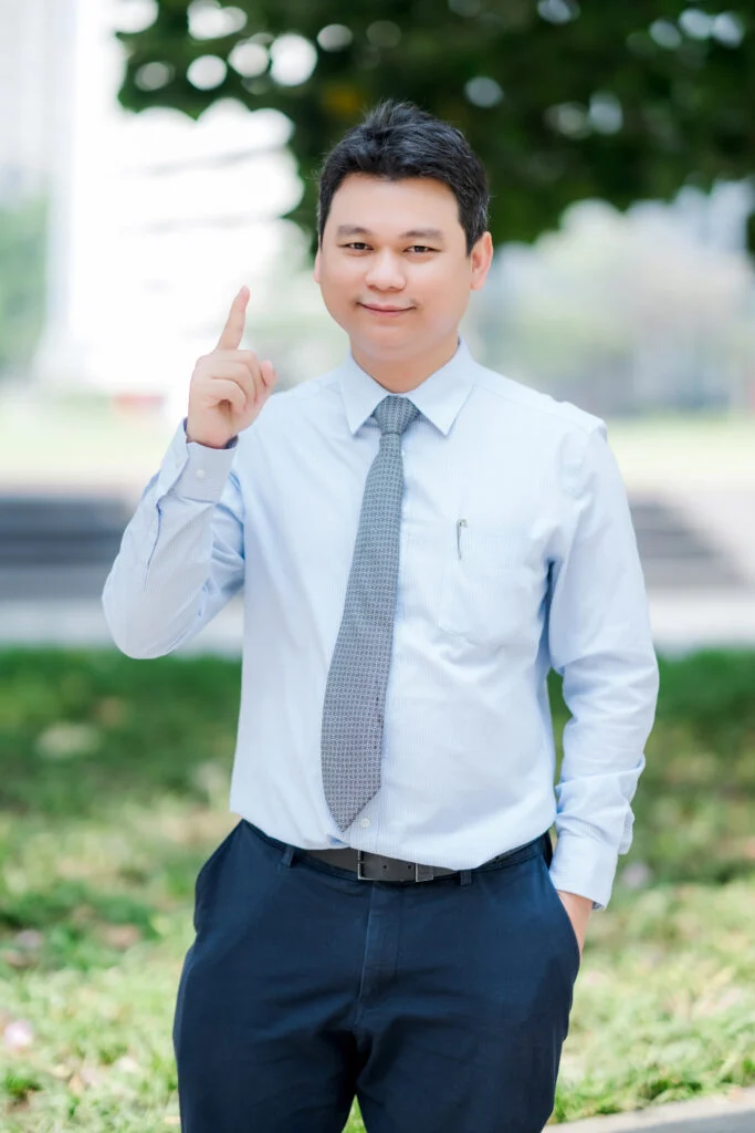 ผู้ช่วยศาสตราจารย์ ดร.เรืองเดช ศิริกิจ – ผู้อำนวยการ