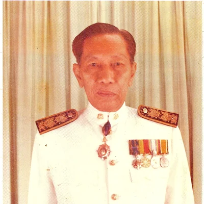 ศาสตราจารย์ ดร.ชวาล  แพรัตกุล